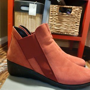 BRAND: The Flexx: The Flexx Women's Jump Ankle Boot